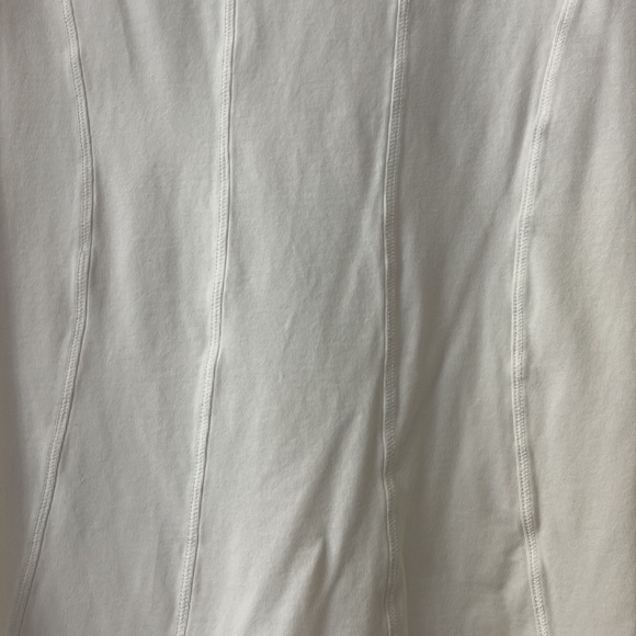 EUC- Lululemon top - Picture 3 of 3